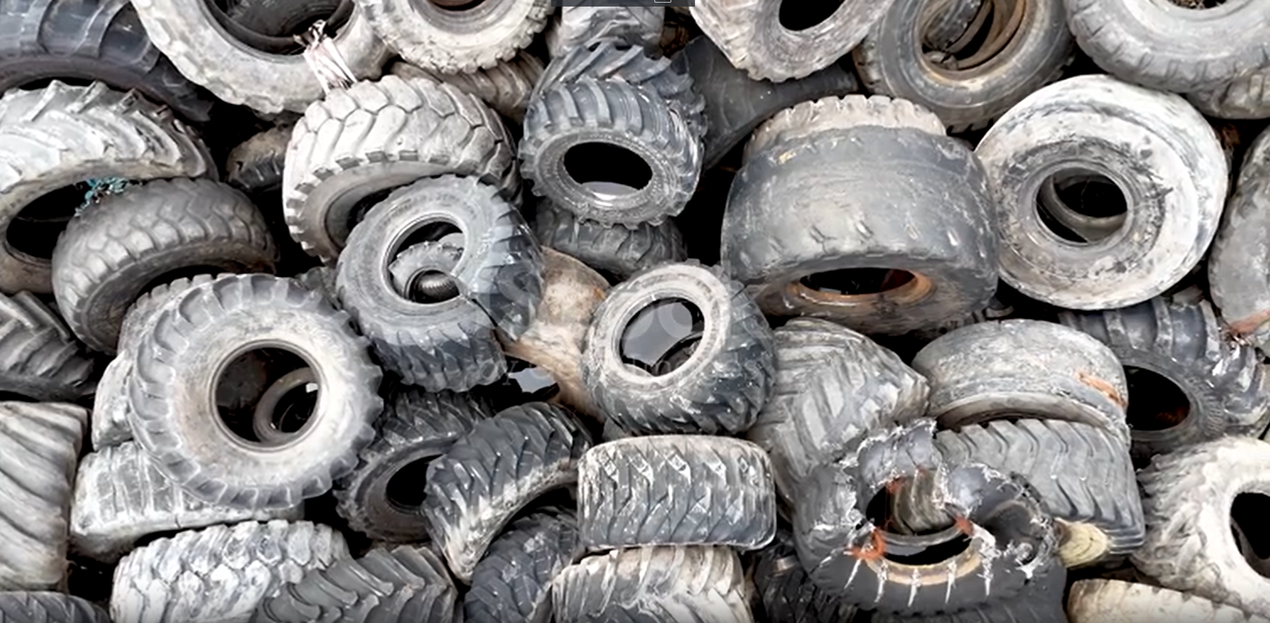 *Здай використану* *шину - створи чисту Україну!*